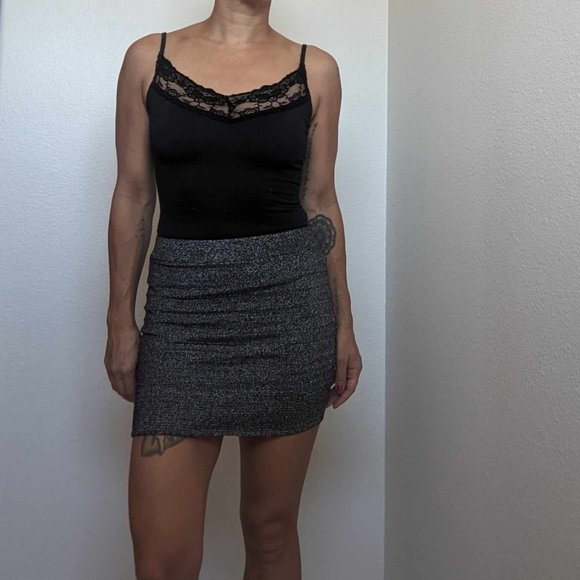 Silver Gabriella Rocha Mini Skirt. Size S/M - Picture 3 of 9